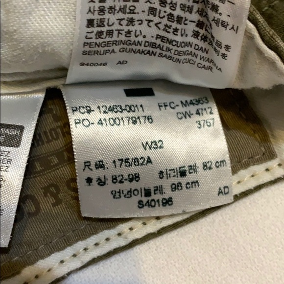 Shorts - Picture 3 of 3